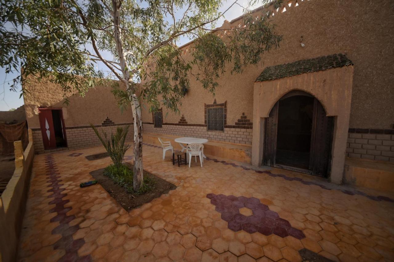 Family Moroccan House Merzouga Exterior photo